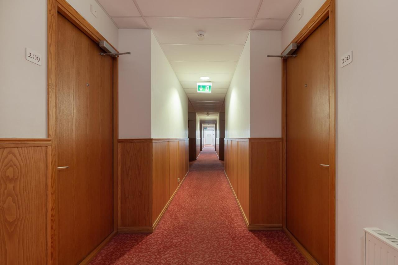 Raadimoisa Hotell Tartu Esterno foto