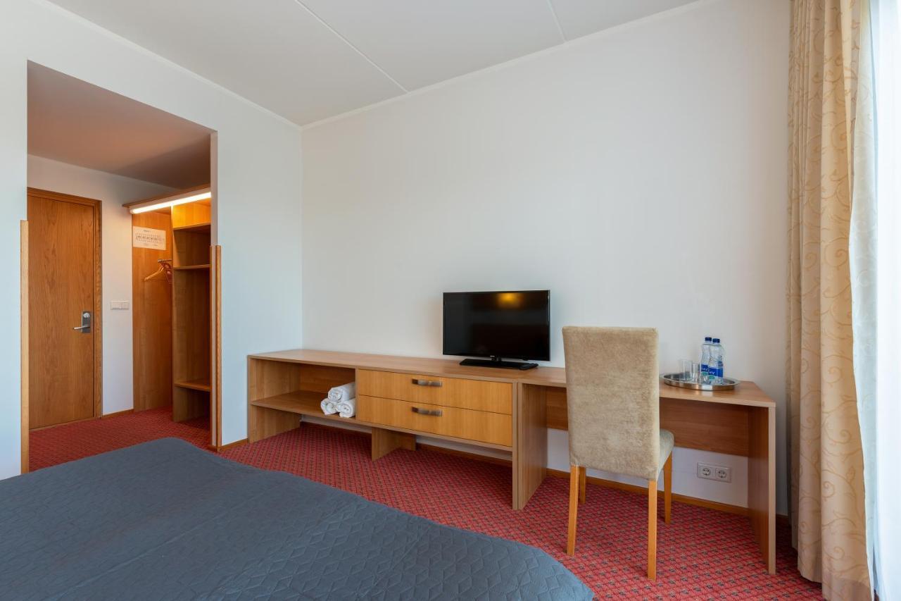 Raadimoisa Hotell Tartu Esterno foto