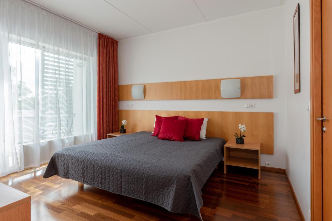 Raadimoisa Hotell Tartu Esterno foto