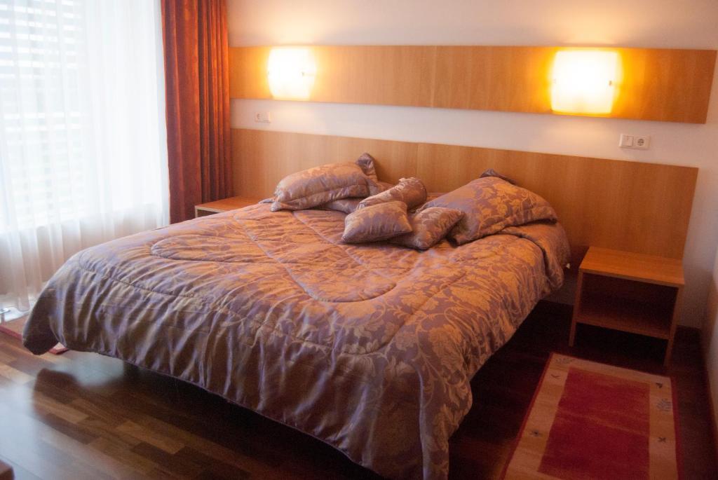 Raadimoisa Hotell Tartu Esterno foto